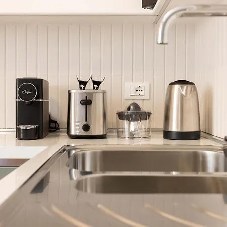 Finestre Sul Massimo - Centro Storico Палермо